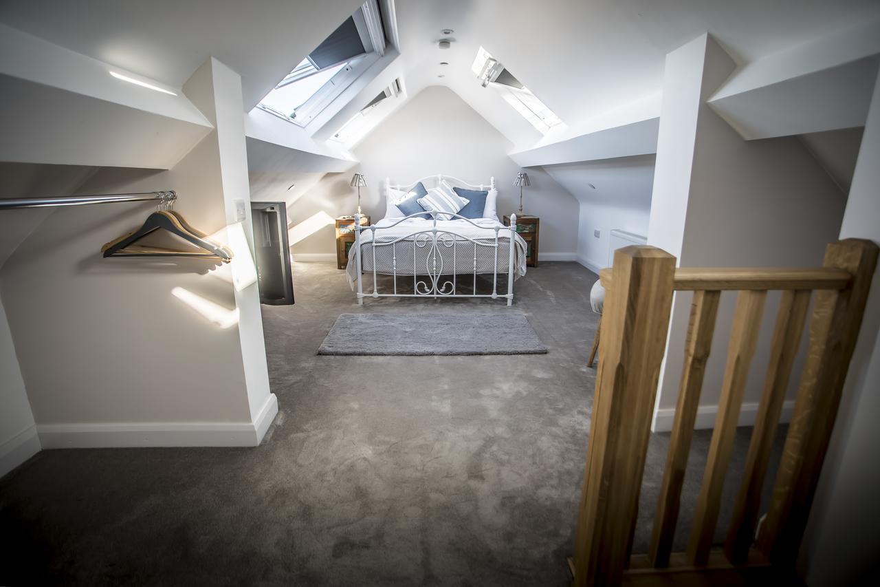 Waters Edge Holiday Apartments Benllech Bagian luar foto
