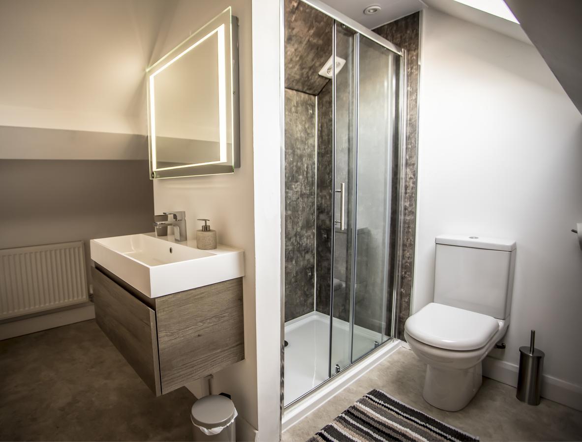 Waters Edge Holiday Apartments Benllech Bagian luar foto